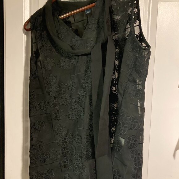 Tommy Hilfiger Black Floral Lace Tank Top Blouse (Size 8) - Picture 1 of 4